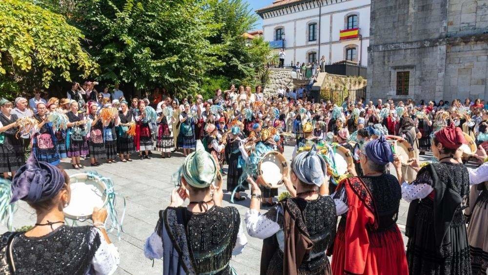 Fiestas de La Asunción y La Sacramental.
Fiestas de La Asunción y La Sacramental Colombres