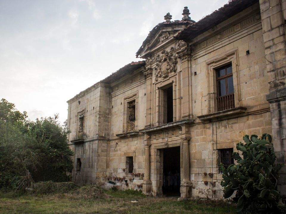 Palacio de la Torre de Celles en la ruta de Pola de Siero-Picu Celles.
HispaniaNostra