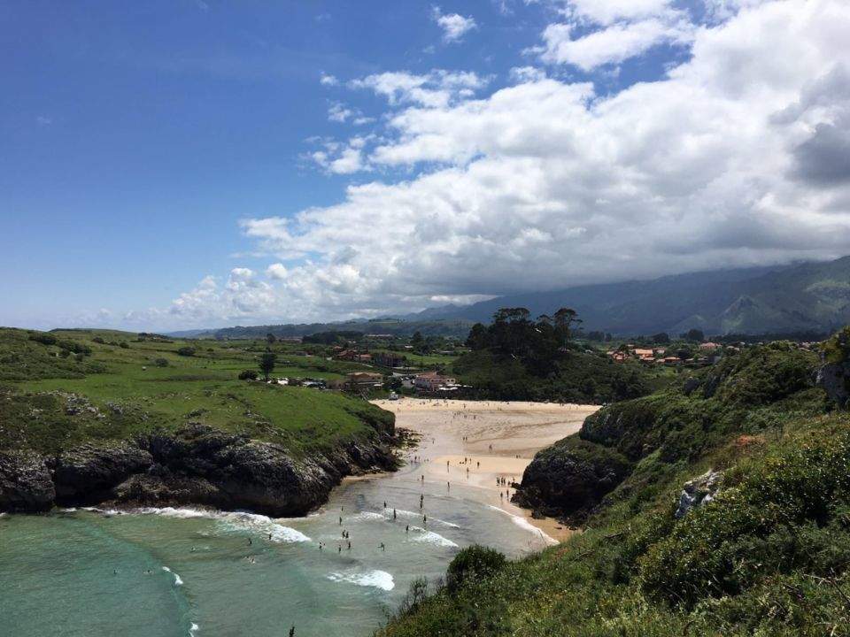 Playa de Poo.
Turismo Asturias